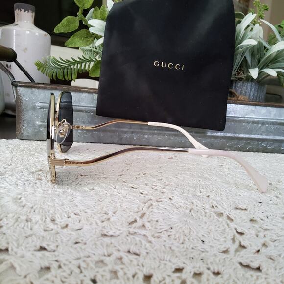 Gucci GG972S Oversized Geometric Square Sunglasses White Gold Metal Frame Italy main image 9